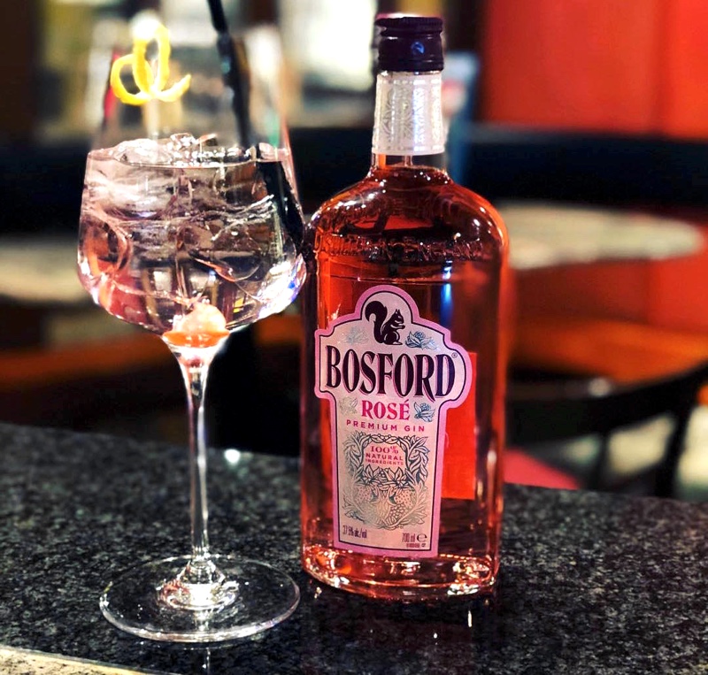 Bacardi se une a la tendencia de la ginebra rosa con Bosford Rose