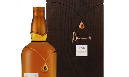 Benromach embotella whisky de barril de 40 años de edad con Benromach 1978