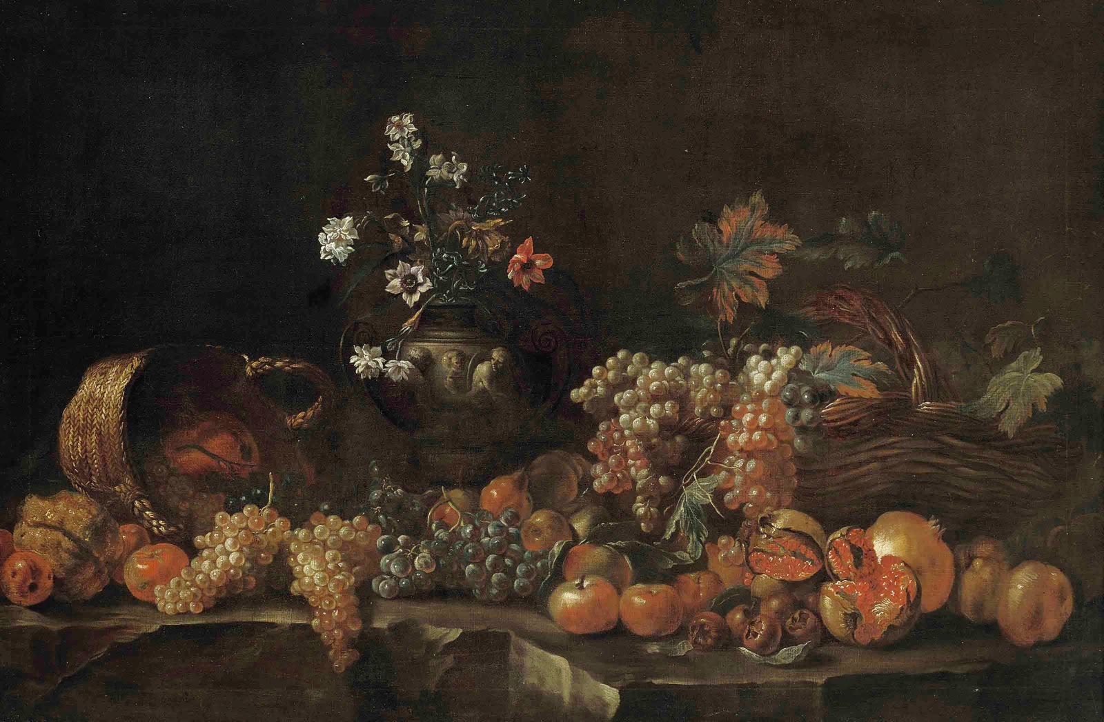 Uvas, granadas, manzanas, limones, cestas de mimbre y un jarrón esculpido con flores en una repisa (1690), de Jean-Baptiste Monnoyer