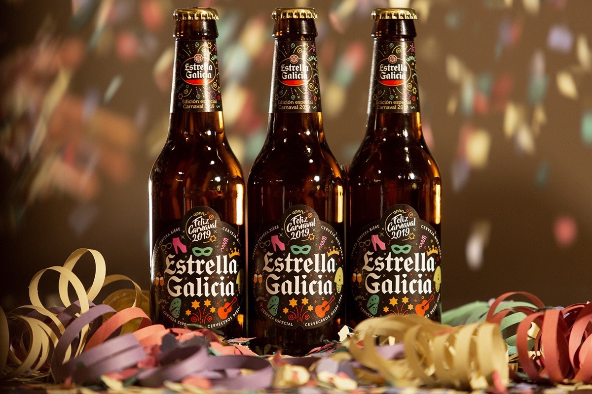 'Estrella Galicia' disfraza 11 millones de botellas para el Carnaval 2019