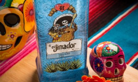 Tequila El Jimador presenta la botella del Día de los Muertos