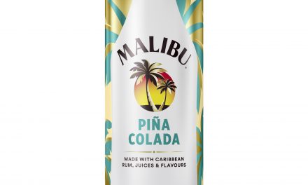 Malibu lanza su clásico zumo dulce de piña y crema de coco en formato lata