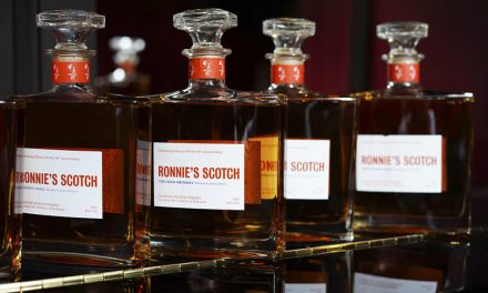 Tomintoul y Ronnie Scott’s Jazz Club lanzan Ronnie’s Scotch