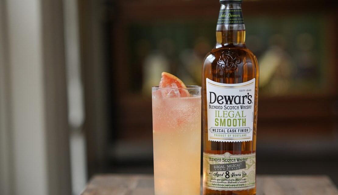 Dewar’s presenta Dewar’s Ilegal Smooth, una mezcla de whisky con acabado de mezcal