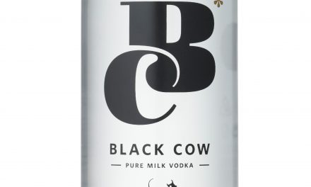 Black Cow lanza una botella “más fácil de reciclar”