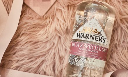 Warner presenta Spring Blossom Gin
