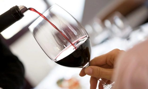 La supervivencia del coronavirus en el vino no es posible, según la Federación Española de Enología