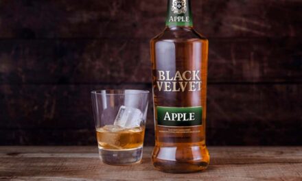 Black Velvet lanza Black Velvet Apple Whisky