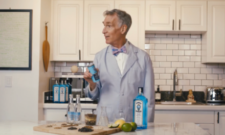 Bill Nye trae la ciencia a Bombay Sapphire y explica por qué el Gin Tonic sabe tan bien