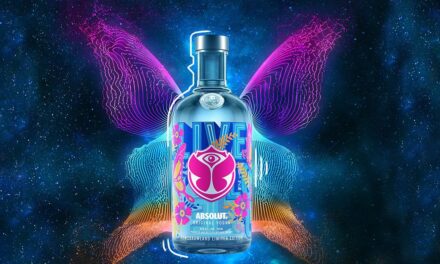 Absolut Vodka y Tomorrowland se unen en una botella de edición limitada, The Absolut x Tomorrowland 2021