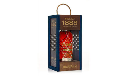 Brugal lanza un exclusivo pack de su ron más icónico por Navidad, Brugal 1888