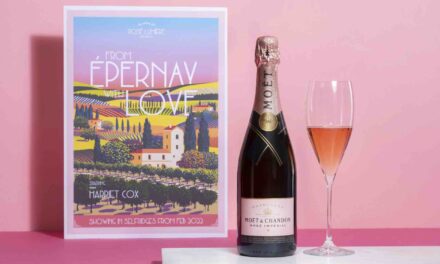 Moët abre un cine francés en Londres para promocionar el champán rosado, Rosé Lumière