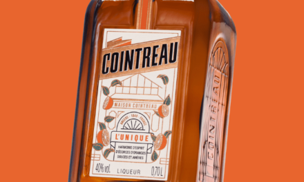 Cointreau presenta un nuevo diseño de botella “histórico”