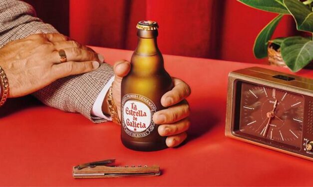 Estrella Galicia evoca sus orígenes y recupera la botella de su primera cerveza