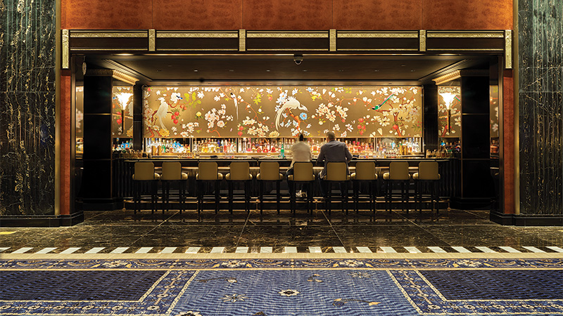Peacock Alley es uno de los bares de hotel más emblemáticos de Nueva York.
