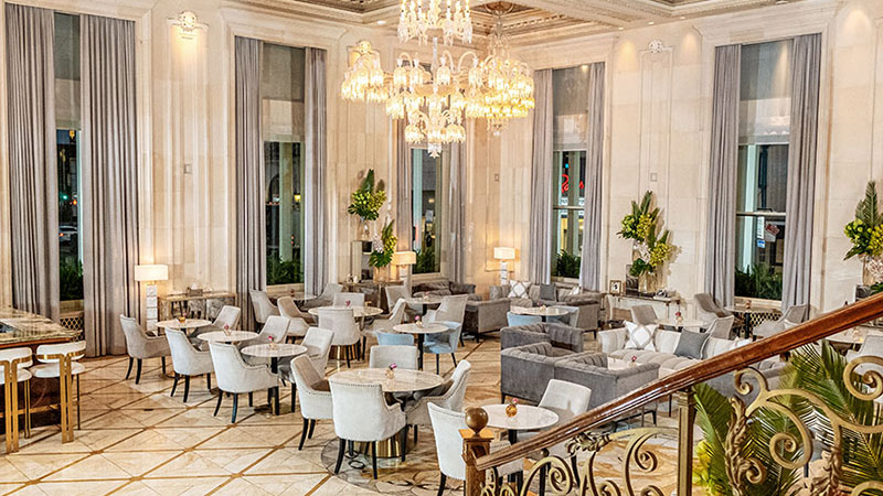 El Champagne Bar es uno de los bares de hotel más emblemáticos de Nueva York.