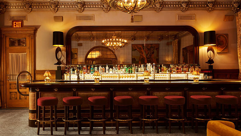 El Lobby Bar es uno de los bares de hotel más emblemáticos de Nueva York.