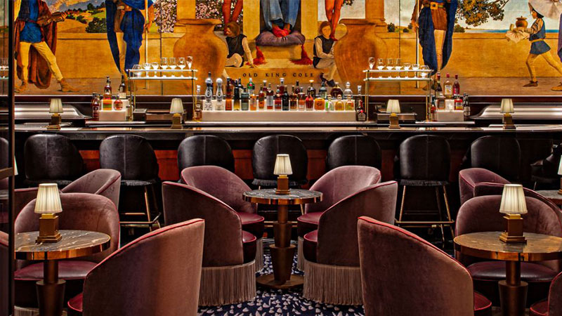 King Cole Bar es uno de los bares de hotel más emblemáticos de Nueva York.