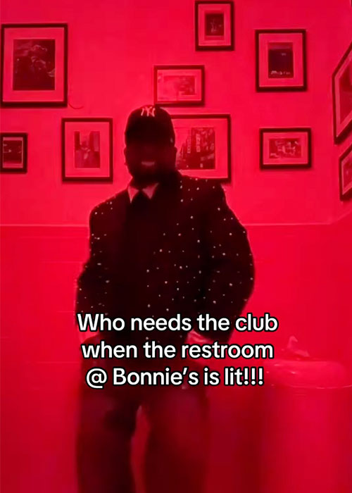 Bonnie's tiene uno de los mejores baños de bar de Nueva York.