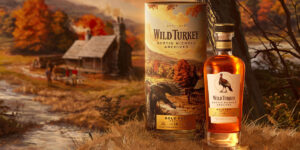 Wild Turkey estrena edición en lámina dorada de 16 años, la primera en la nueva línea de archivos de Austin Nichols