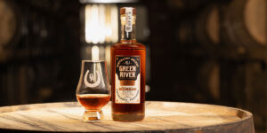 Green River lanza Distillery Select Line con Toasted Double Oak, su bourbon más antiguo hasta la fecha
