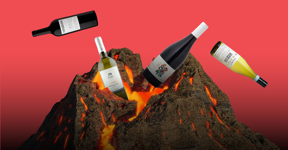 De Santorini a las Islas Canarias: 7 regiones vinícolas volcánicas más allá del monte Etna que vale la pena explorar