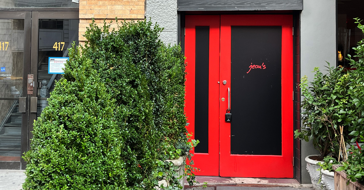 NYC Insiders Club Jean's define el centro de Manhattan ahora mismo. ¿Puede durar?