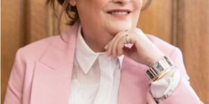 Susan Boyle se une al cartel de Dram of Destiny