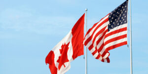 Trump anuncia prohibición de las importaciones canadienses de alcohol, lo que intensifica el conflicto comercial