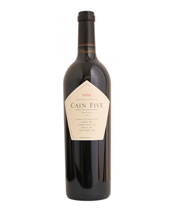 Cain Vineyards & Winery Cain Five es uno de los vinos de Napa más subestimados, según los sommeliers.