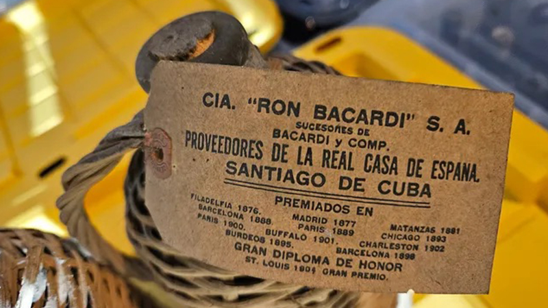 Una bodega de vinos en el sótano de una mansión de Ohio permaneció intacta hasta que el nuevo propietario desenterró botellas de décadas de antigüedad.