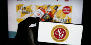 Resumen semanal de Booze News: California inicia una investigación sobre Southern Glazer’s, Maker’s Mark lanza una nueva colección y más