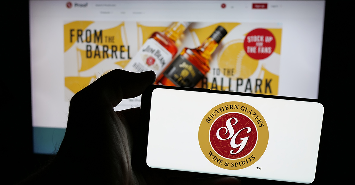 Resumen semanal de Booze News: California inicia una investigación sobre Southern Glazer's, Maker's Mark lanza una nueva colección y más